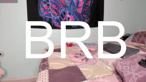 Snapshot of maya__fox chatting on 01/18/25, 03:31 OF mayitta19 online show from 01/18/25, 03:31