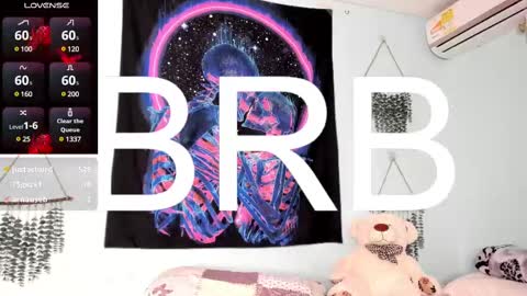 Snapshot of maya__fox chatting on 02/14/25, 01:23 OF mayitta19 online show from 02/14/25, 01:23