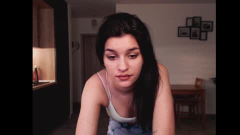 Maya online show from 02/05/25, 02:16