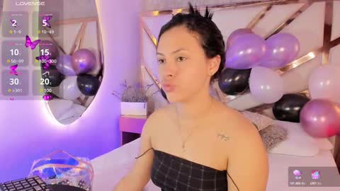 Snapshot of maya_blue_ chatting on 02/12/25, 03:51 Maya online show from 02/12/25, 03:51