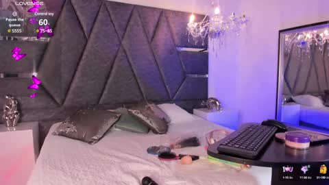 Snapshot of maya_blue_ chatting on 03/06/25, 03:46 Maya online show from 03/06/25, 03:46