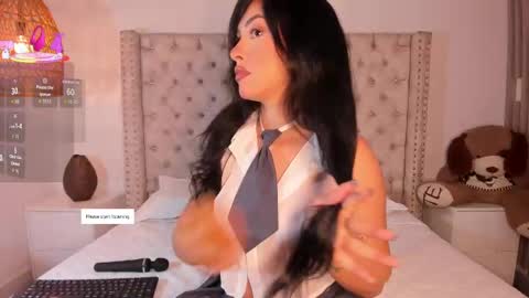 Snapshot of maya_blue_ chatting on 10/12/25, 03:49 Maya online show from 10/12/25, 03:49