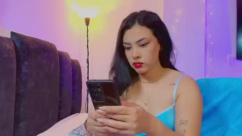 Snapshot of maya_blue_ chatting on 05/03/26, 04:07 Maya online show from 05/03/26, 04:07