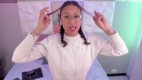 Maya online show from 12/22/25, 12:02