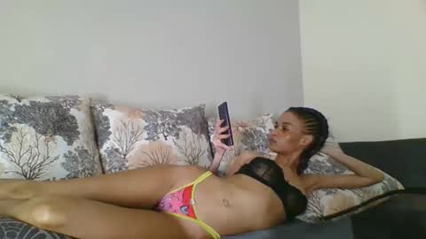 maya online show from 10/14/25, 06:42