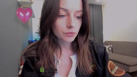 Snapshot of maya_l chatting on 01/16/26, 06:45 Maya online show from 01/16/26, 06:45