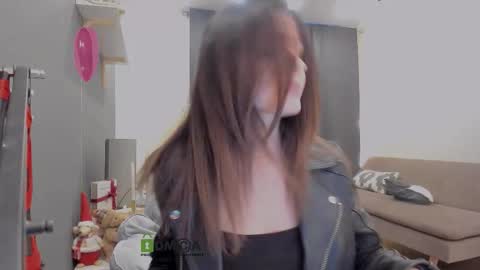 Snapshot of maya_l chatting on 02/21/26, 03:02 Maya online show from 02/21/26, 03:02