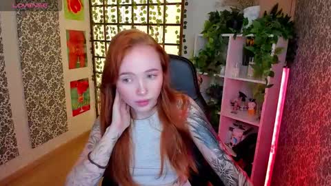 Maya online show from 10/08/25, 01:58