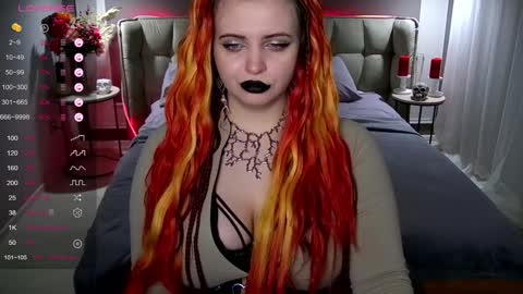 Maya Mils online show from 01/18/25, 01:19