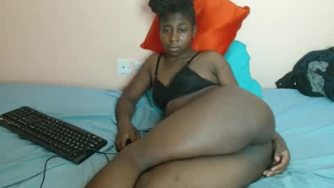 Snapshot of maya_nyla chatting on 04/22/26, 03:57 Faith online show from 04/22/26, 03:57