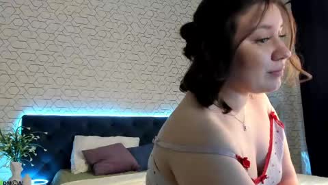 Snapshot of maya_raay chatting on 04/20/26, 01:08 Maya online show from 04/20/26, 01:08
