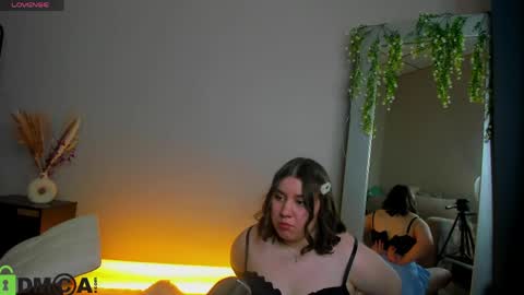 Snapshot of maya_raay chatting on 04/30/26, 09:15 Maya online show from 04/30/26, 09:15