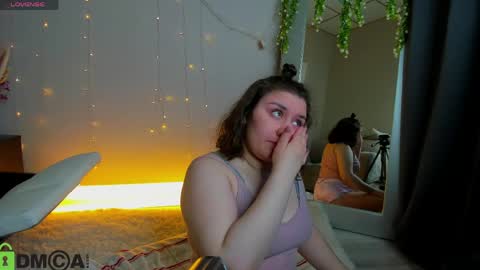 Snapshot of maya_raay chatting on 05/04/26, 01:01 Maya online show from 05/04/26, 01:01