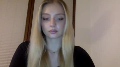 Snapshot of mayaflirt chatting on 03/03/26, 09:31 mayaflirt online show from 03/03/26, 09:31