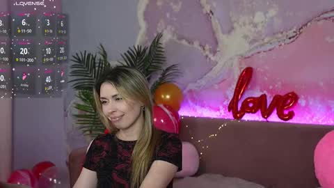 Snapshot of mayarayy chatting on 02/16/26, 10:06 M A Y A online show from 02/16/26, 10:06