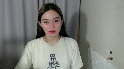 Snapshot of mayasally_ chatting on 01/28/25, 07:43 mayasally_ online show from 01/28/25, 07:43