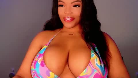 MayBabi online show from 12/03/25, 12:03