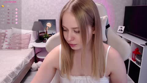 maybebabyx online show from 01/30/25, 06:35