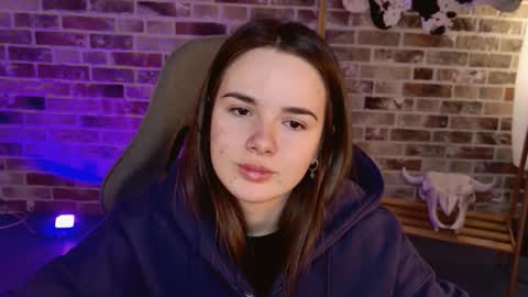 maybloom_ online show from 02/10/26, 08:07