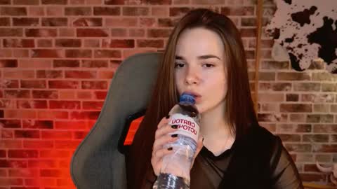 maybloom_ online show from 02/14/26, 09:06