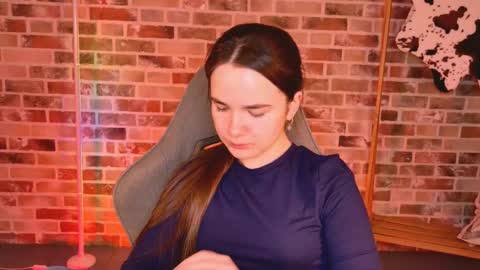 maybloom_ online show from 03/07/26, 06:21