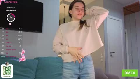 My name Casey  online show from 10/03/25, 04:20