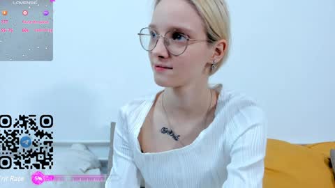 Snapshot of maydaguy chatting on 01/06/25, 12:46 Megan online show from 01/06/25, 12:46