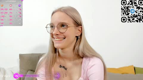 Snapshot of maydaguy chatting on 01/10/25, 09:23 Megan online show from 01/10/25, 09:23