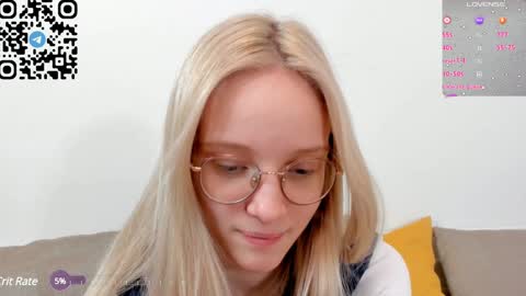 Snapshot of maydaguy chatting on 01/24/25, 09:28 Megan online show from 01/24/25, 09:28