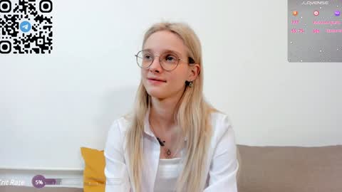 Snapshot of maydaguy chatting on 01/25/25, 12:37 Megan online show from 01/25/25, 12:37