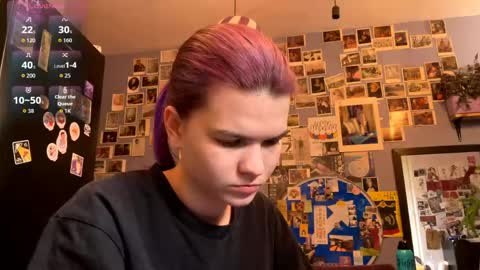 Rose online show from 04/19/26, 10:56