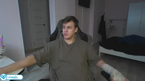 Snapshot of maygly chatting on 06/03/26, 10:40 Slava and Alextatto online show from 06/03/26, 10:40