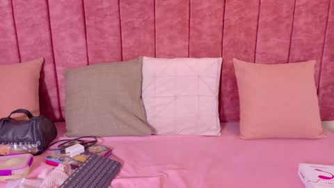 Snapshot of mayleeth chatting on 02/22/26, 12:26 Rousse online show from 02/22/26, 12:26