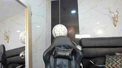 Maylin online show from 02/01/25, 04:03