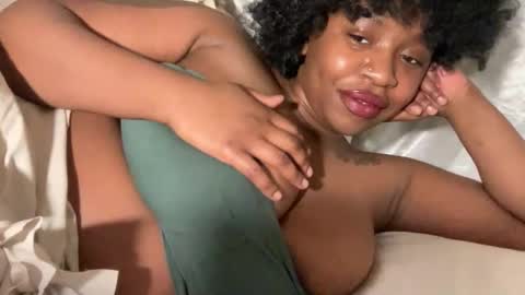 mayluvsu online show from 02/25/26, 05:06