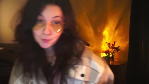 Mary  . online show from 12/15/25, 05:01