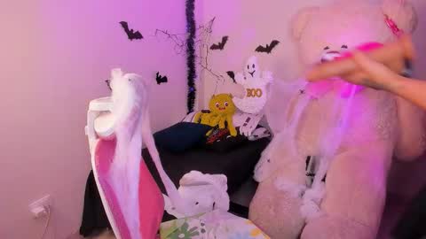 may online show from 10/19/25, 08:20