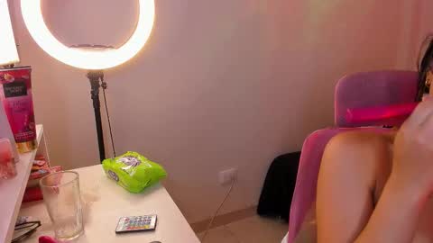 may online show from 11/03/25, 08:21