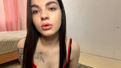 Snapshot of maziebathrick chatting on 12/16/25, 06:40 Adel online show from 12/16/25, 06:40