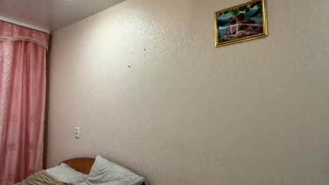 Snapshot of maziebathrick chatting on 12/18/25, 10:49 Adel online show from 12/18/25, 10:49