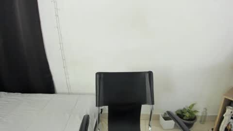 mazikeen_18 online show from 09/10/25, 12:38