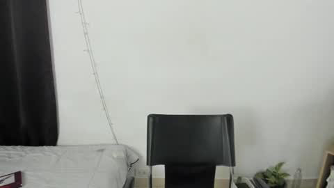 mazikeen_18 online show from 09/11/25, 12:27