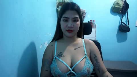 Snapshot of mazikeen_mazee chatting on 04/15/26, 12:01 mazikeen_mazee online show from 04/15/26, 12:01