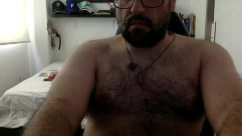Snapshot of mbotve chatting on 06/01/26, 05:58 VzlaMan online show from 06/01/26, 05:58