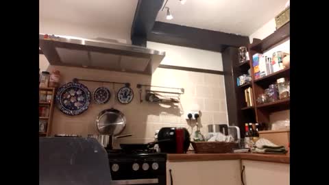 Snapshot of mccock16cm chatting on 02/10/25, 05:30 mccock16cm online show from 02/10/25, 05:30