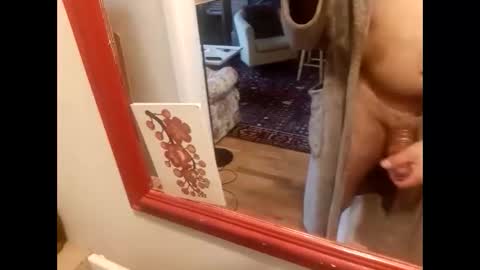 Snapshot of mccock16cm chatting on 02/19/25, 08:01 mccock16cm online show from 02/19/25, 08:01