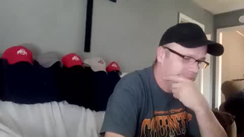 Snapshot of mcfly1973 chatting on 12/02/24, 08:19 mcfly1973 online show from 12/02/24, 08:19