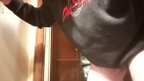 Snapshot of mcfly1973 chatting on 10/04/25, 10:24 mcfly1973 online show from 10/04/25, 10:24