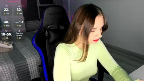 mcfly_11 online show from 02/08/25, 10:51