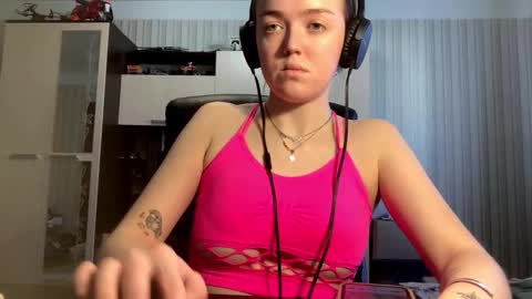 Hello Lisa here   Help me to make 50 thumbs up 333 online show from 10/22/25, 09:31